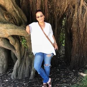 Meet your Posher, Denise